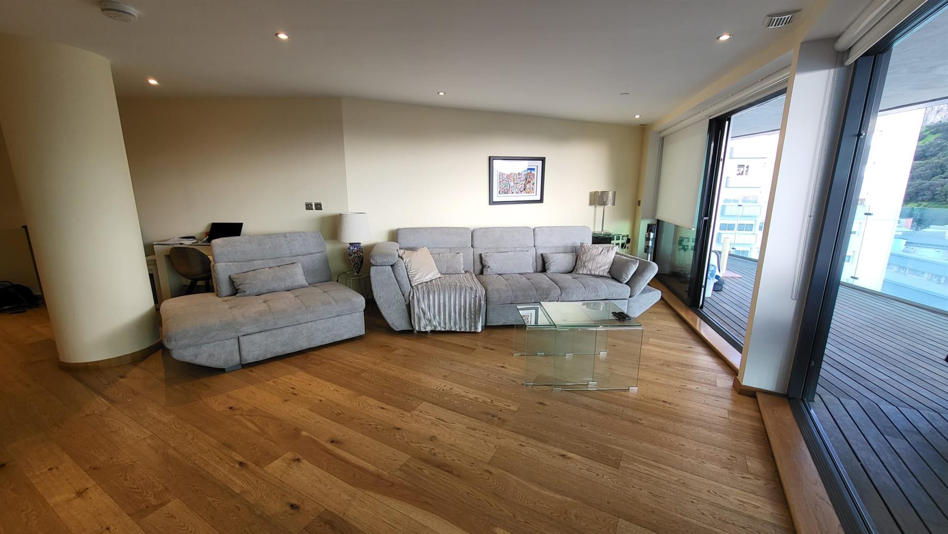 Image of Apartment - 3 Bedrooms - 2 Bathrooms for Sale in Ocean Spa Plaza-Gibraltar, Image 3